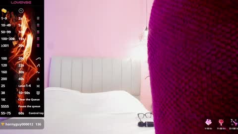 Snapshot of tiffani__love chatting on December 2024 05:29:01 PM Tiffany online show from December 2024 05:29:01 PM