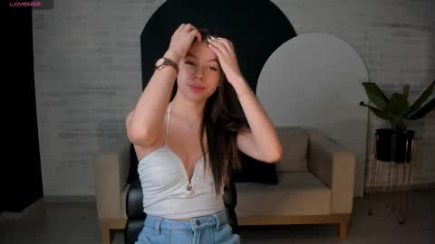 Snapshot of tiffannysins chatting on October 2025 10:51:02 PM Tiffanny Sins online show from October 2025 10:51:02 PM