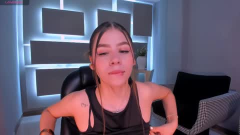 Snapshot of tiffannysins chatting on October 2025 03:36:02 AM Tiffanny Sins online show from October 2025 03:36:02 AM