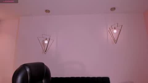 Snapshot of tiffannysins chatting on October 2025 04:16:01 AM Tiffanny Sins online show from October 2025 04:16:01 AM