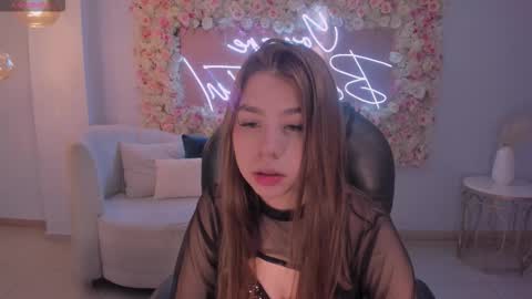 Snapshot of tiffannysins chatting on November 2025 03:20:02 AM Tiffanny Sins online show from November 2025 03:20:02 AM