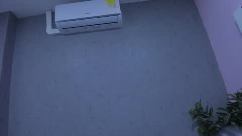 tiffany_mendez online show from December 2025 12:03:02 PM