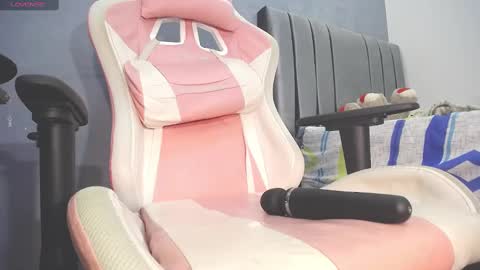 Snapshot of tiffany_teressa chatting on February 2025 06:09:02 AM tiffany theressa online show from February 2025 06:09:02 AM