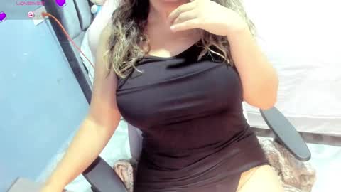 Snapshot of tiffany_teressa chatting on September 2025 09:59:02 PM tiffany theressa online show from September 2025 09:59:02 PM