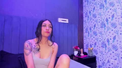 TiffanyDream8 online show from April 2026 09:39:33 PM