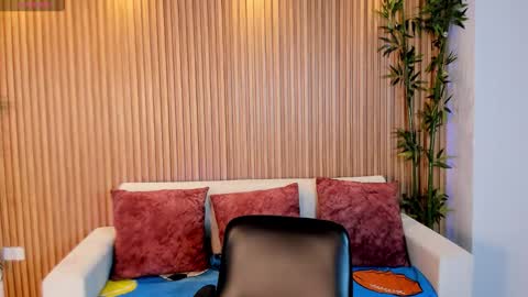 Snapshot of tiffanyhoustton chatting on February 2026 11:50:01 AM tiffanyhoustton online show from February 2026 11:50:01 AM