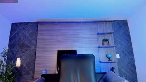 Snapshot of tiffanyhoustton chatting on February 2026 11:28:02 AM tiffanyhoustton online show from February 2026 11:28:02 AM