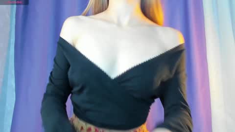 Tiffany online show from December 2024 02:39:02 PM