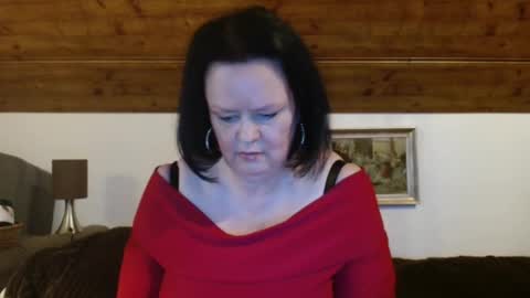 Snapshot of tiffanymature chatting on October 2025 03:07:01 PM TiffanyMature online show from October 2025 03:07:01 PM