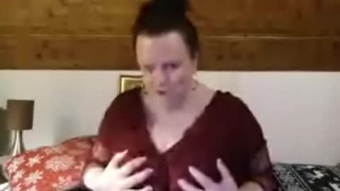 Snapshot of tiffanymature chatting on November 2025 06:32:01 PM TiffanyMature online show from November 2025 06:32:01 PM