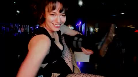 Snapshot of tiggerrosey chatting on November 2025 08:29:01 PM All my Links online show from November 2025 08:29:01 PM