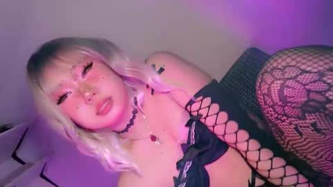 tight_elliana online show from March 2026 09:16:02 PM