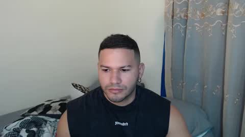 Snapshot of tim_and_sam chatting on September 2025 02:02:01 AM Timothy and Santy online show from September 2025 02:02:01 AM