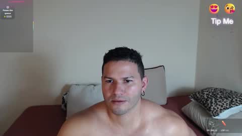 Snapshot of tim_and_sam chatting on November 2025 07:19:02 PM Timothy and Santy online show from November 2025 07:19:02 PM