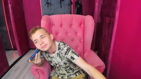 Snapshot of tim_blackk chatting on October 2025 08:40:01 PM Tim online show from October 2025 08:40:01 PM