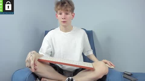 Snapshot of tim_milll chatting on January 2025 06:55:02 AM Tim online show from January 2025 06:55:02 AM