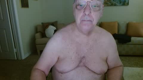 timealone120000 online show from December 2025 06:48:02 PM