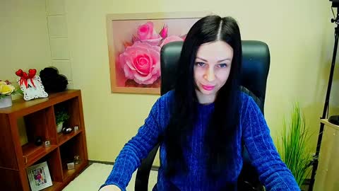 Snapshot of timeparadice chatting on December 2024 12:05:02 PM Luisa online show from December 2024 12:05:02 PM