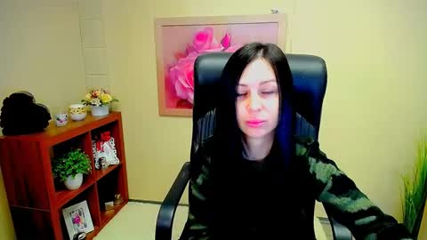 Snapshot of timeparadice chatting on January 2025 08:19:02 AM Luisa online show from January 2025 08:19:02 AM