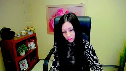 Snapshot of timeparadice chatting on February 2025 08:29:01 AM Luisa online show from February 2025 08:29:01 AM