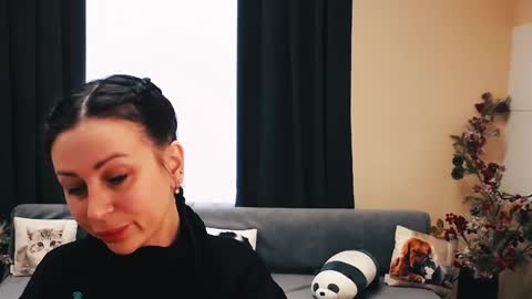 Snapshot of timeparadice chatting on February 2025 10:37:02 AM Luisa online show from February 2025 10:37:02 AM