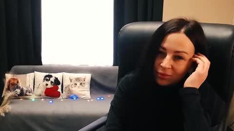 Snapshot of timeparadice chatting on October 2025 08:12:01 AM Luisa online show from October 2025 08:12:01 AM