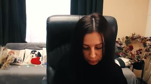 Snapshot of timeparadice chatting on November 2025 09:08:02 AM Luisa online show from November 2025 09:08:02 AM