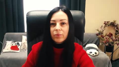 Luisa online show from February 2026 08:19:01 AM