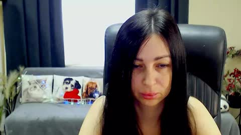 Snapshot of timeparadice chatting on June 2026 07:51:01 AM Luisa online show from June 2026 07:51:01 AM