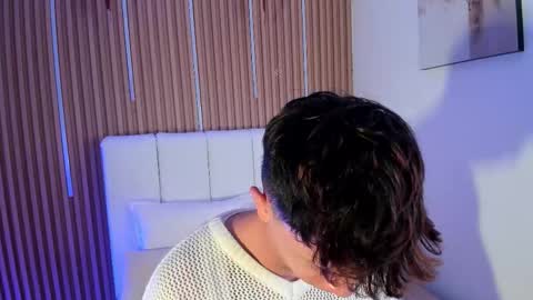 Timothy 21 years old online show from February 2026 08:41:02 PM