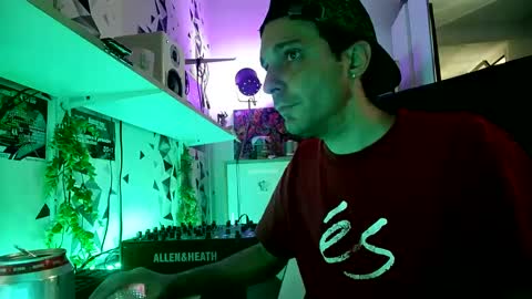 m0rty Kitty online show from October 2025 01:17:02 PM