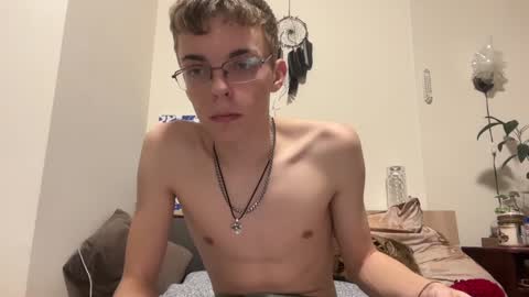 Snapshot of timveret chatting on December 2024 03:32:02 PM Wizard online show from December 2024 03:32:02 PM