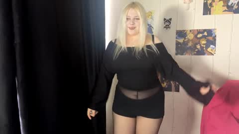 Tina  online show from April 2026 06:35:02 AM