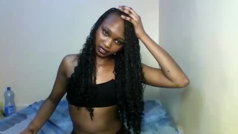 Tina online show from December 2025 09:45:02 PM