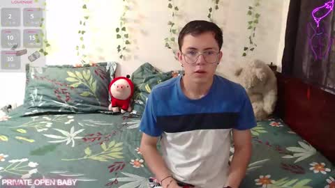 Snapshot of tina_n_charlie chatting on November 2025 12:40:02 PM Tina N Charlie online show from November 2025 12:40:02 PM