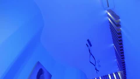 Tina  online show from November 2025 05:17:01 AM