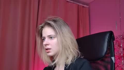 Tina Davil online show from February 2026 01:15:02 PM