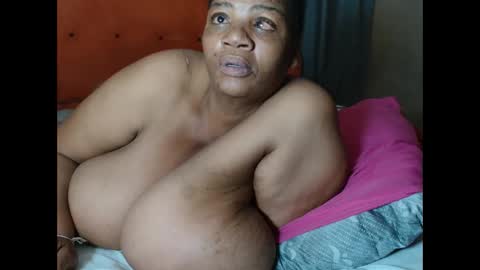 tinagiant online show from February 2026 08:56:02 PM