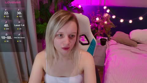 tinasiner online show from January 2025 02:09:01 PM