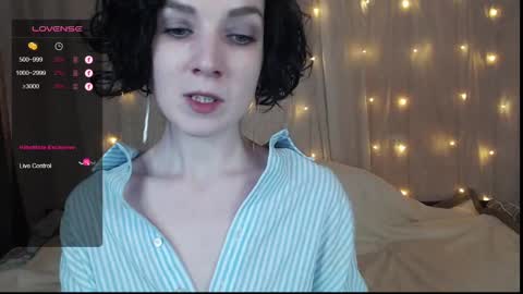 Snapshot of tinawincee chatting on December 2024 08:30:02 AM Tina online show from December 2024 08:30:02 AM