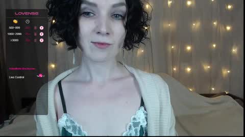 Snapshot of tinawincee chatting on December 2024 07:58:02 AM Tina online show from December 2024 07:58:02 AM