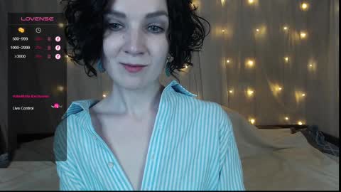 Snapshot of tinawincee chatting on December 2024 08:13:01 AM Tina online show from December 2024 08:13:01 AM