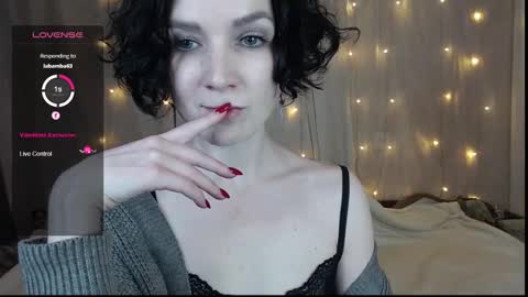 Snapshot of tinawincee chatting on January 2025 08:11:01 AM Tina online show from January 2025 08:11:01 AM