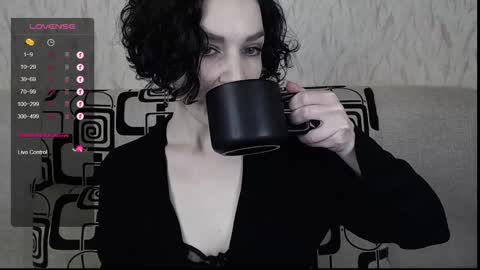 Snapshot of tinawincee chatting on January 2025 05:30:01 AM Tina online show from January 2025 05:30:01 AM