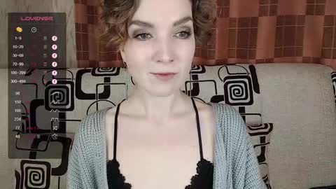 Snapshot of tinawincee chatting on December 2025 04:33:02 AM Tina online show from December 2025 04:33:02 AM