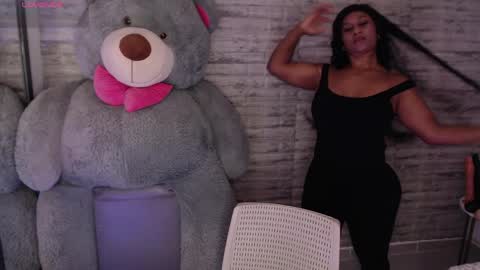 Tinna Goddess online show from April 2026 10:57:02 AM