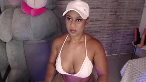 Tinna Goddess online show from April 2026 11:29:02 AM