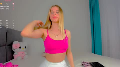 Snapshot of tiny__alice chatting on January 2025 09:05:01 AM Alice ONLINE TOMORROW 1100-1700 GMT3 online show from January 2025 09:05:01 AM