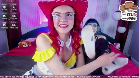 Snapshot of tiny__emmy chatting on December 2024 11:50:02 PM Emmy blue berry1 online show from December 2024 11:50:02 PM