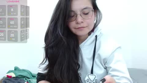 Tiny Caroline online show from January 2025 03:56:02 AM